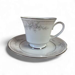 Noritake Legendary Sweet Leilani Cup and Saucer 4 pc Set